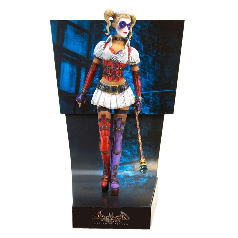 Batman Arkham Asylum Premium Motion Statue Harley Quinn
