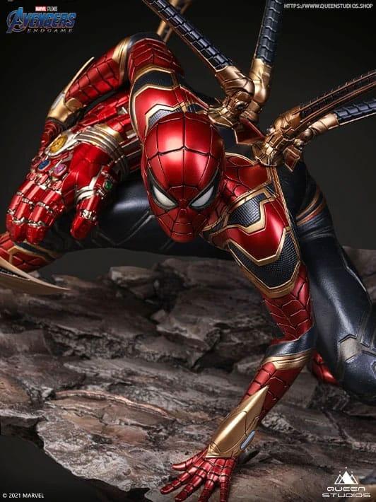 Avengers Endgame: Iron Spider-Man Premium Version 1/4 Statue - Queen Studios