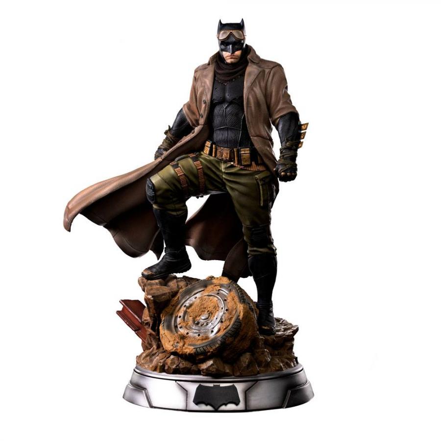 Zack Snyder's Justice League: Batman Knightmare 1/4 Legacy Replica Statue - Iron Studios