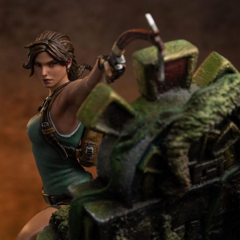 Tomb Raider Deluxe Art Scale Statue 1/10 Lara Croft 36 cm 12