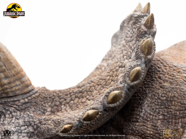 Jurassic Park Maquette 1/8 Sick Triceratops 96 cm 6
