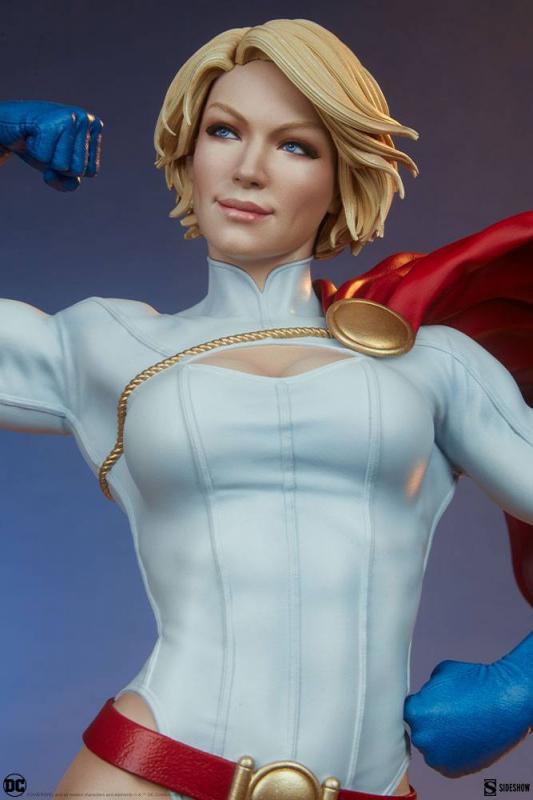 DC Comics: Power Girl 63 cm Premium Format Figure - Sideshow Collectibles