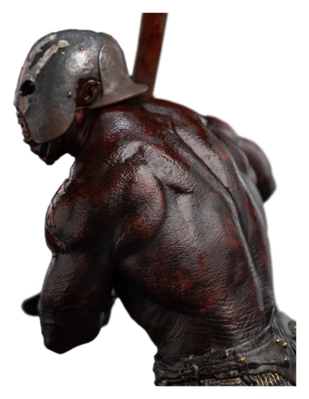 The Lord of the Rings Mini Statue Uruk-hai Berserker 24 cm 10