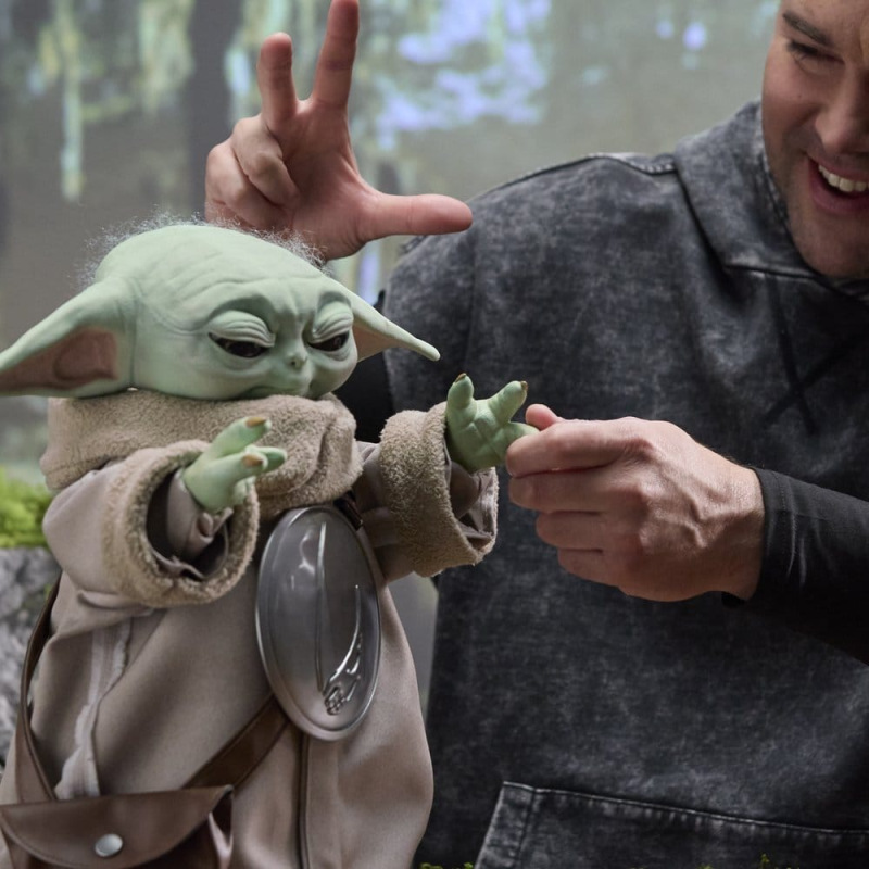 Star Wars Animatronic Life-Size Figure Ultimate Grogu 37 cm 4