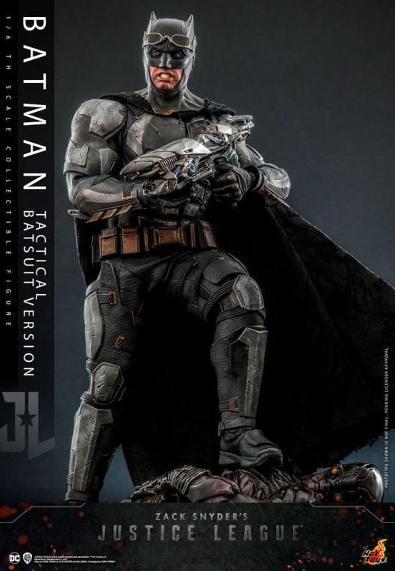Zack Snyder`s Justice League: Batman (Tactical Batsuit) 1/6 Action Figure - Hot Toys