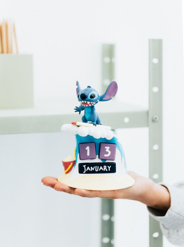 Stitch 3D perpetual Calendar Surfer 5
