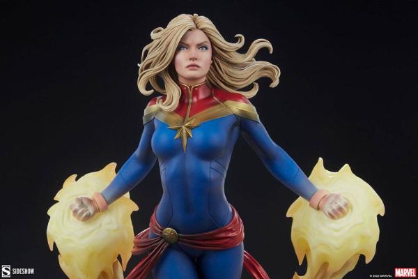 Marvel Premium Format Statue Captain Marvel 60 cm