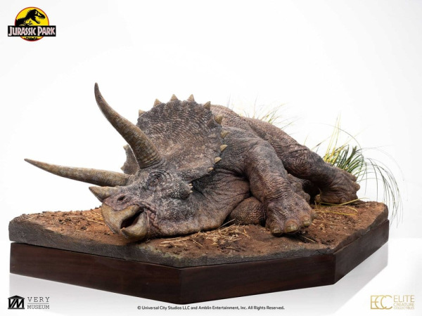 Jurassic Park Maquette 1/8 Sick Triceratops 96 cm 11