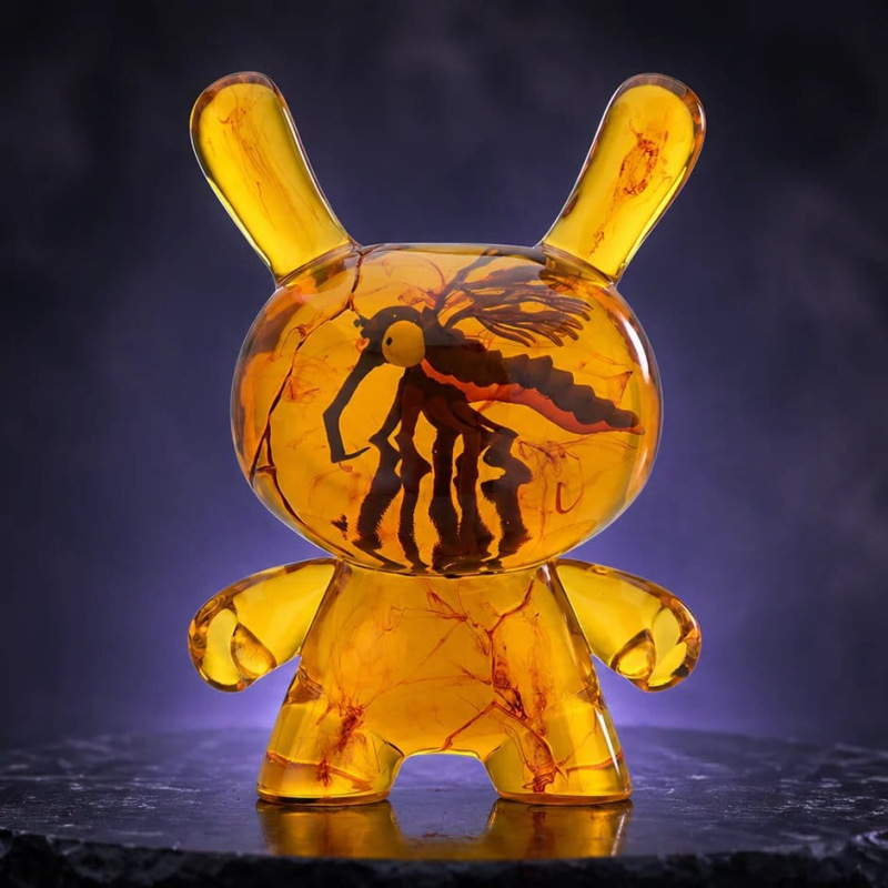 Dunny Art Toy Resin Figure Amber 20 cm 1