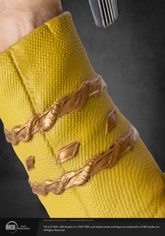 Star Trek Musuem Statue 1/3 Captain James T Kirk 64 cm 8