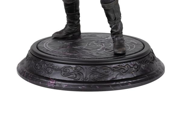 The Witcher: The White Wolf Geralt (Season 03) 24 cm PVC Statue - Dark Horse