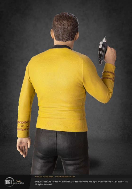 Star Trek Musuem Statue 1/3 Captain James T Kirk 64 cm 9