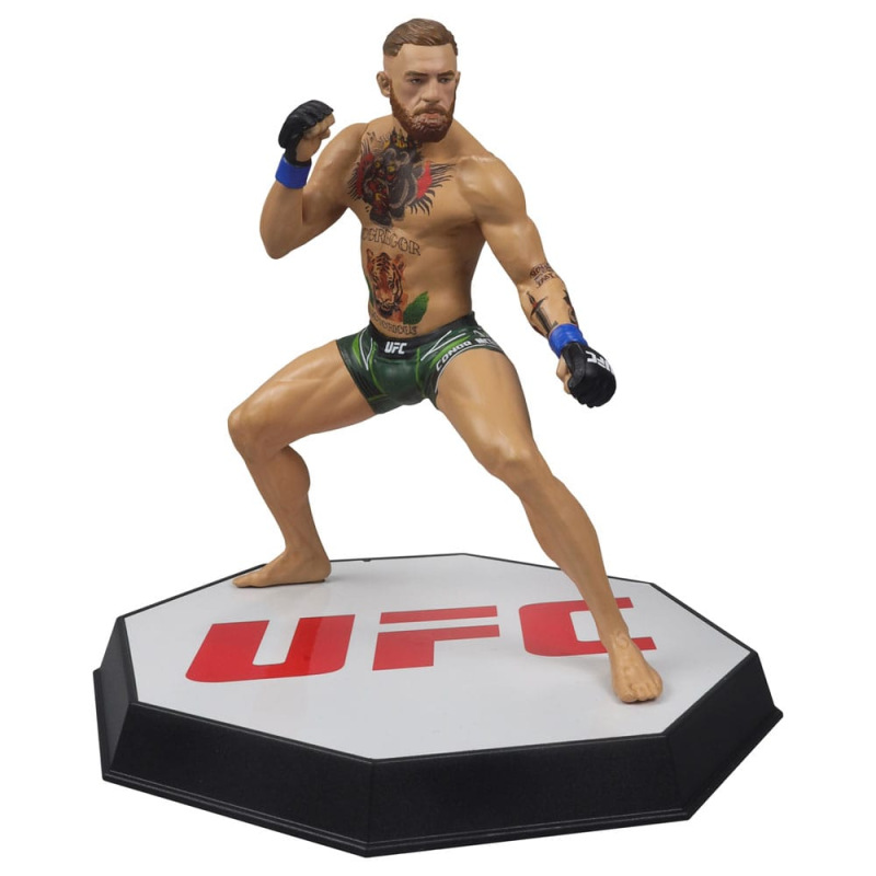UFC Posed PVC Statue Conor McGregor 18 cm 1