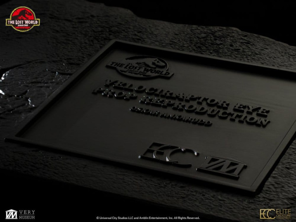 The Lost World: Jurassic Park Replica Bust Male Velociraptor Eye Prop 23 cm 12