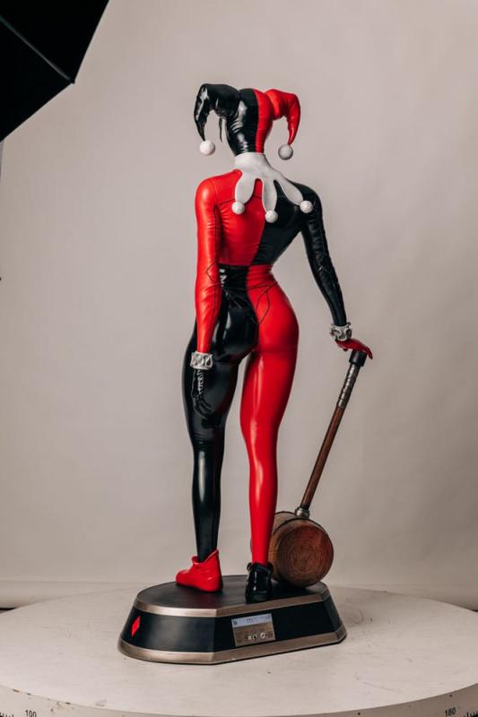 DC Comics Life-Size Statue Harley Quinn 196 cm