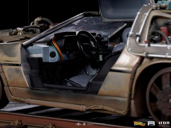 Back to the Future III: DeLorean 1/10 Art Scale Statue - Iron Studios