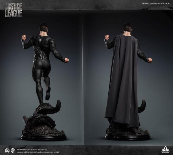 DC Comics: Superman Black Suit Version Regular Edition 1/3 Statue - Queen Studios
