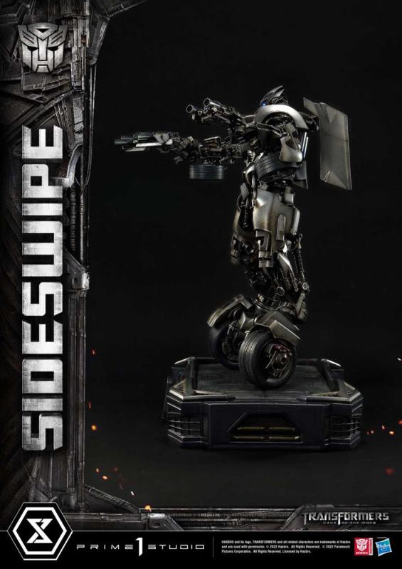 Transformers Dark of the Moon: Sideswipe 57 cm Deluxe PVC Statue - Prime 1 Studio