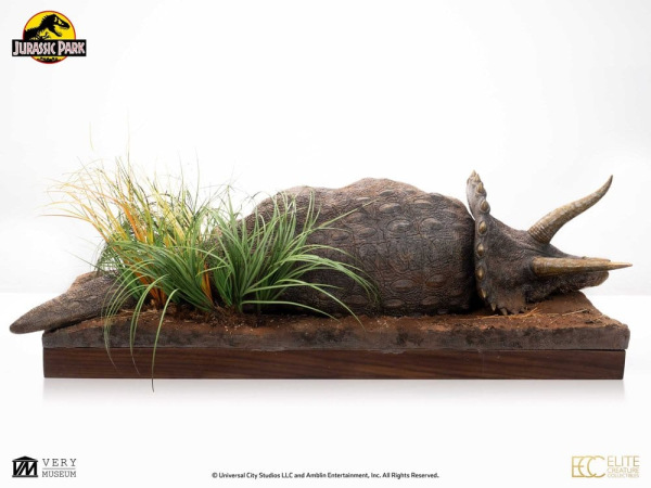 Jurassic Park Maquette 1/8 Sick Triceratops 96 cm 9