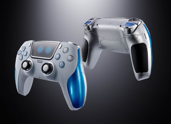 Astro Bot Chogokin Action Figure Astro Bot & Dual Speeder 11