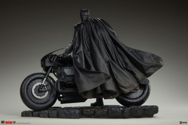 The Batman Premium Format Statue The Batman 48 cm 6