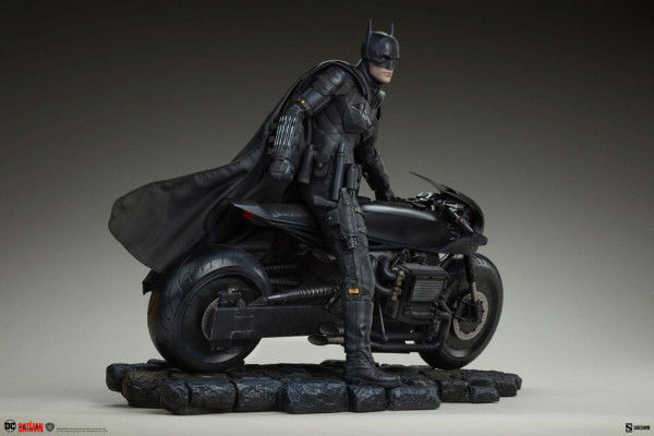 The Batman Premium Format Statue The Batman 48 cm 5