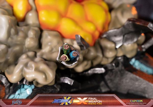Mega Man X4: X Finale Weapon Rising Fire 45 cm Statue - First 4 Figures