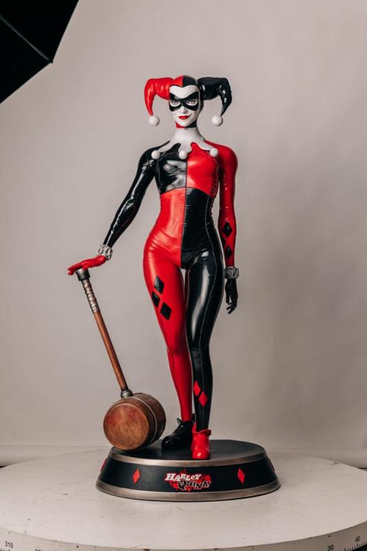 DC Comics Life-Size Statue Harley Quinn 196 cm