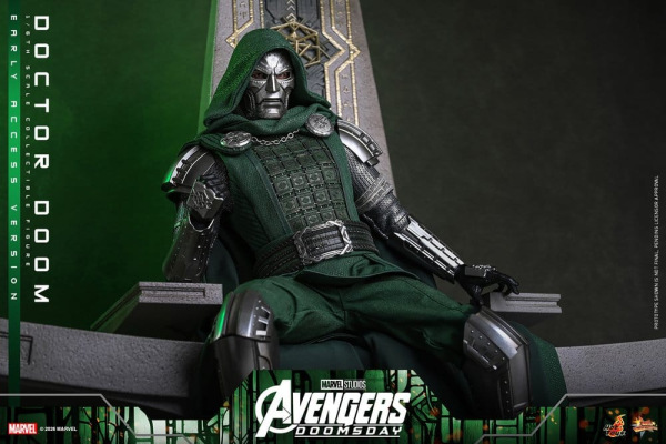 Avengers: Doomsday Movie Masterpiece Action Figure 1/6 Doctor Doom 31 cm 9