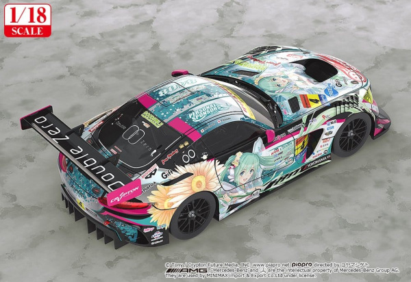 Hatsune Miku GT Project Vehicle 1/18 Good Smile Hatsune Miku AMG 2017 SUPER GT Ver. 26 cm 2