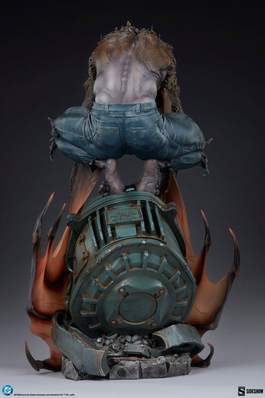 DC Comics Batman Premium Format Statue Man-Bat 64 cm 10