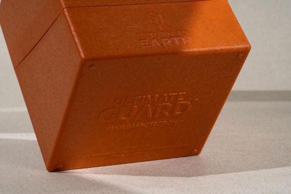 Ultimate Guard Return To Earth Boulder Deck Case 100+ Standard Size Orange