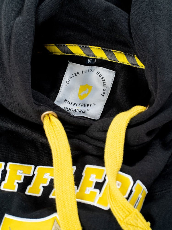Harry Potter Hooded Sweater Hufflepuff Deluxe 3