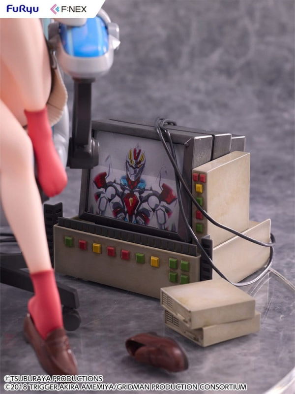 SSSS. Gridman Universe BiCute Bunnies PVC Statue Rikka Takarada Gaming Chair Ver. 19 cm 4
