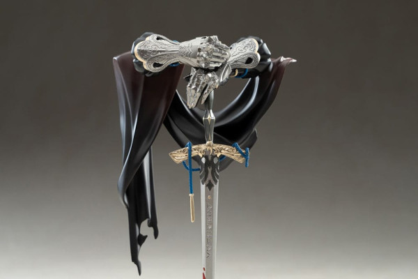 Reverse: 1999 Limepie Series PVC Statue Knight 17 cm 5