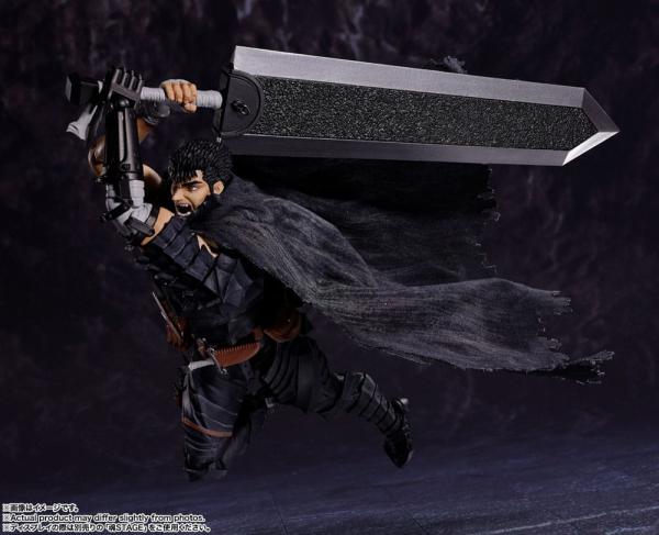 Berserk S.H. Figuarts Action Figure Guts (Berserker Armor) 16 cm