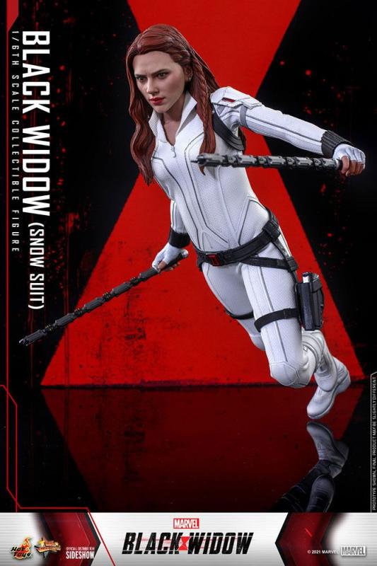 Black Widow: Black Widow Snow Suit Version 1/6 Action Figure - Hot Toys