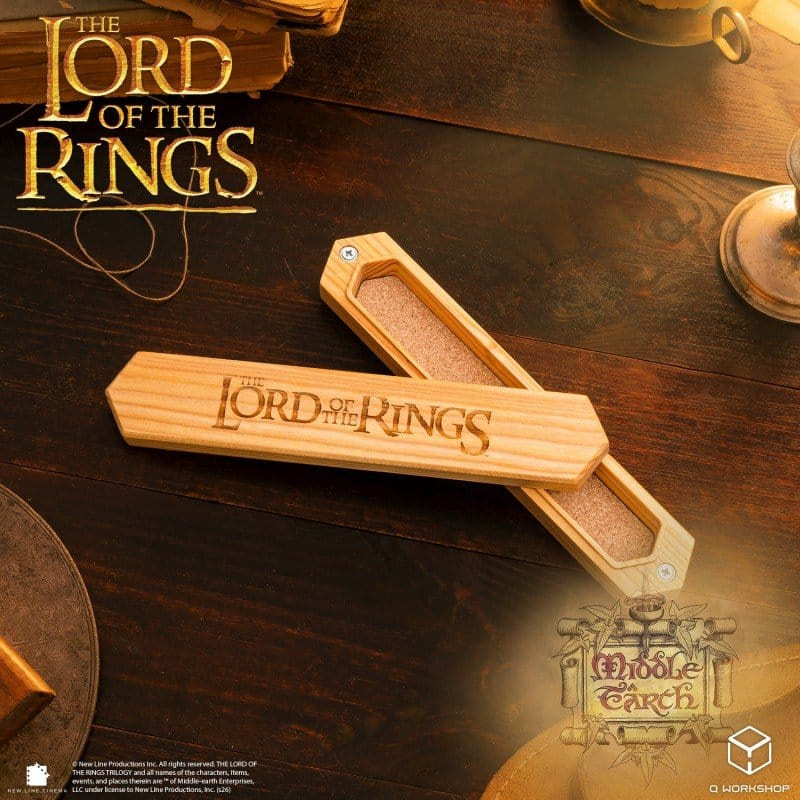 The Lord of the Rings Wooden Dice Box Larch 2
