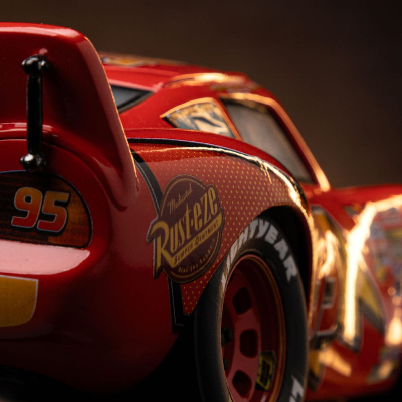 Cars Art Scale Statue 1/10 Lightning Mcqueen 11 cm 11