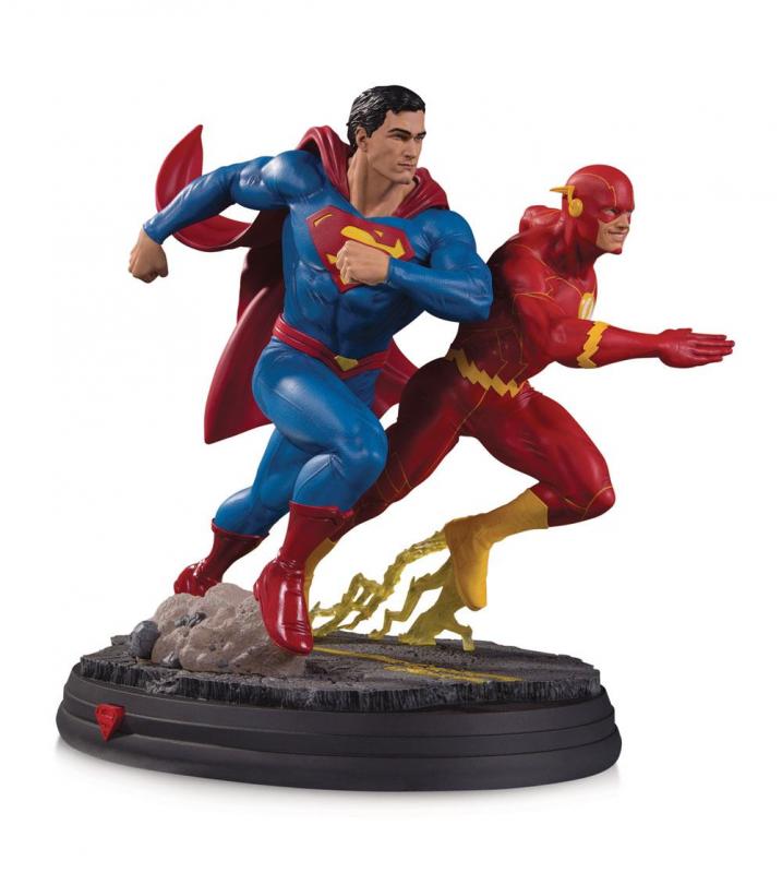 DC: Superman vs The Flash Racing 2nd Edition 26 cm Gallery Statue - DC Direct