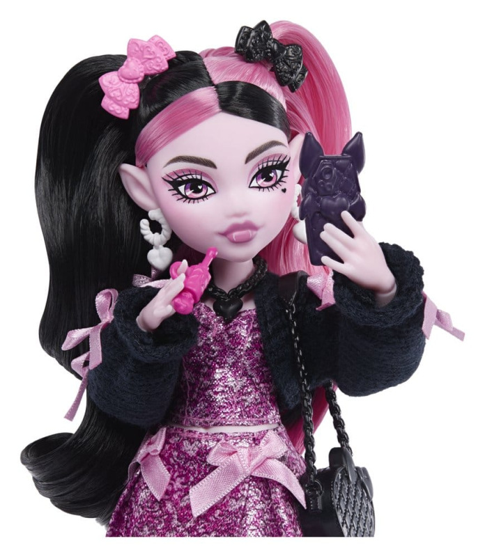Monster High Doll Draculaura 6