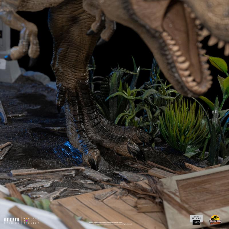 Jurassic Park: T-Rex attacks Donald Gennaro 1/20 Demi Art Scale Statue - Iron Studios