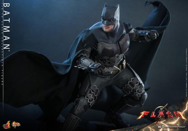 The Flash Movie Masterpiece Action Figure 1/6 Batman 30 cm 10