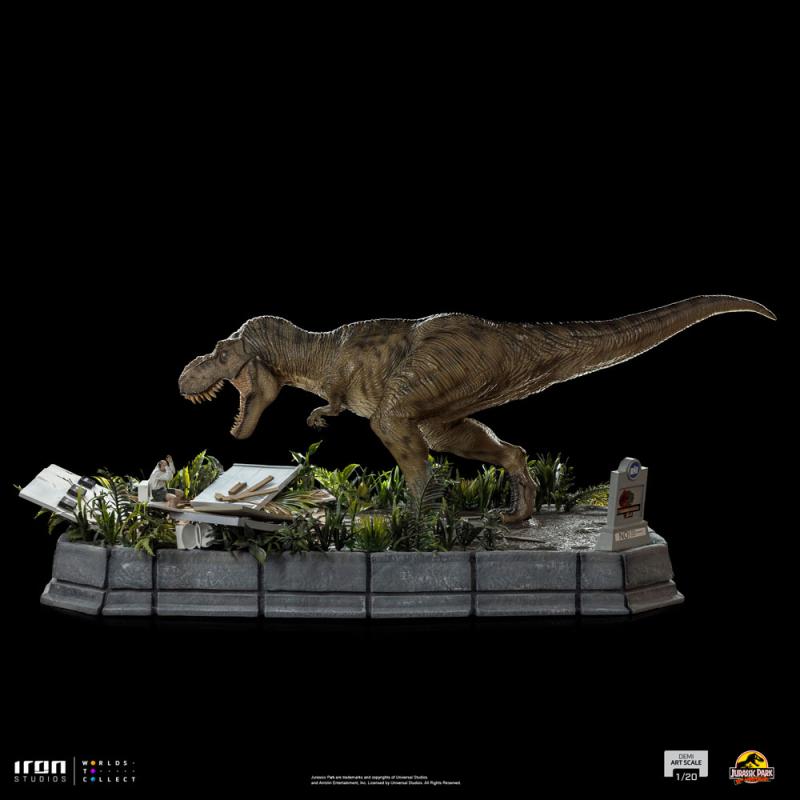 Jurassic Park: T-Rex attacks Donald Gennaro 1/20 Demi Art Scale Statue - Iron Studios