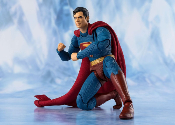 Superman 2025 S.H.Figuarts Action Figure Superman 16 cm 2