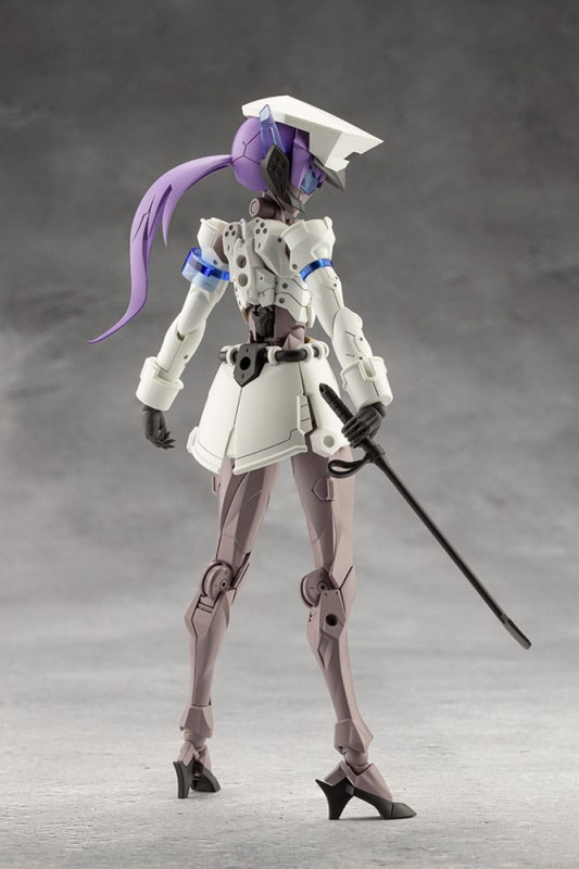 Megalomaria Unlimited Universe Plastic Model Kit Vanguard Leader 16 cm 5