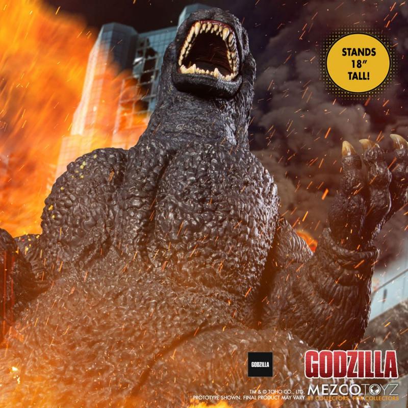 Godzilla: Ultimate Godzilla 46 cm Action Figure with Sound & Light Up - Mezco Toys