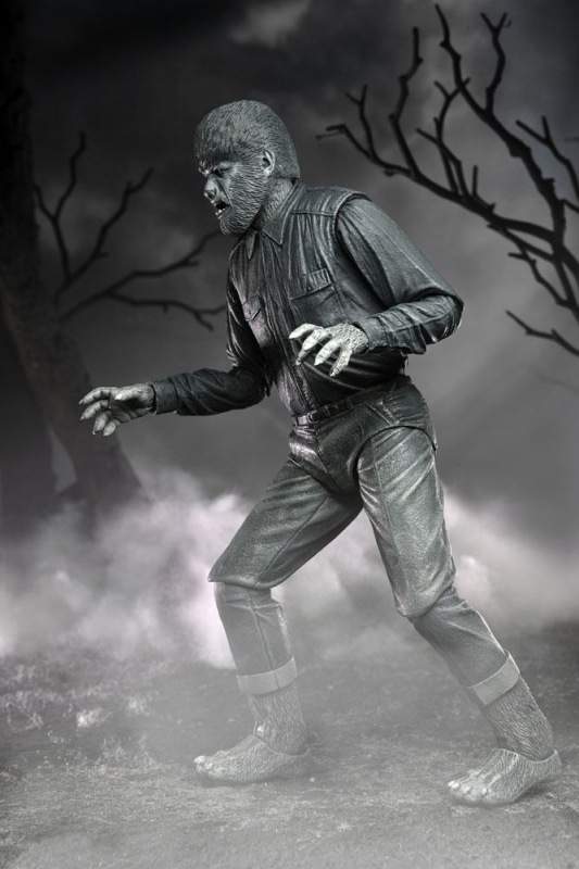 Universal Monsters Action Figure Ultimate The Wolf Man (Black & White) 18 cm 12