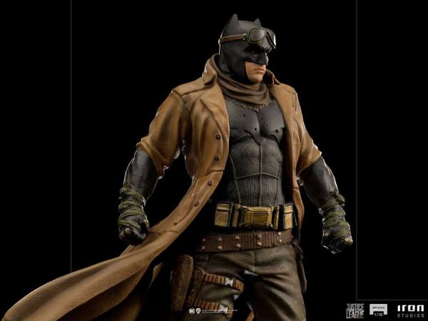 Zack Snyder's Justice League: Knightmare Batman 1/10 Art Scale Statue - Iron Studios