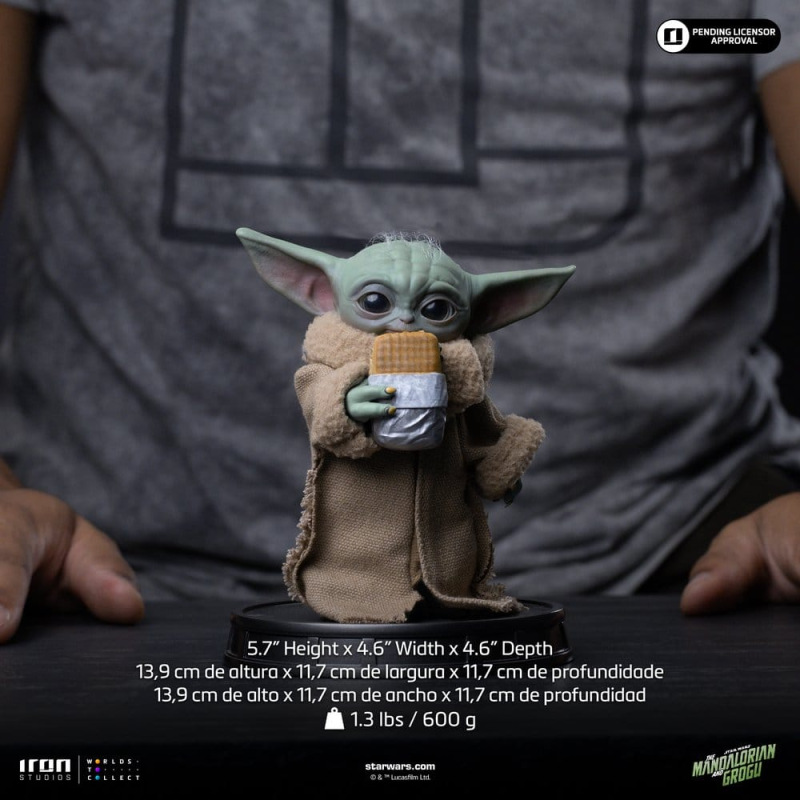 The Mandalorian & Grogu Grogu Collection Statue Grogu Food Cart Snack 1